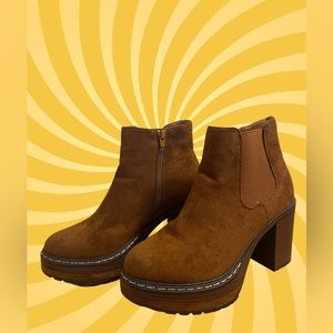 Platform suede ankle boots Altar’d state